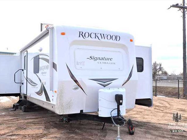 2015 Forest River Rockwood Signature Ultra Lite Photo