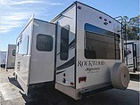 2015 Forest River Rockwood Signature Ultra Lite Photo #5