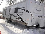 2015 Forest River Rockwood Signature Ultra Lite Photo #3