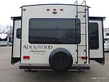 2015 Forest River Rockwood Signature Ultra Lite Photo #6