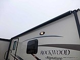 2015 Forest River Rockwood Signature Ultra Lite Photo #8