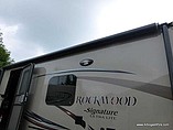2015 Forest River Rockwood Signature Ultra Lite Photo #8