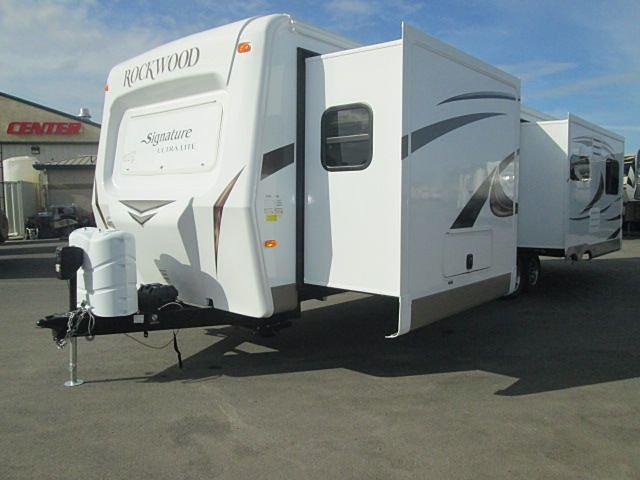 2015 Forest River Rockwood Signature Ultra Lite Photo
