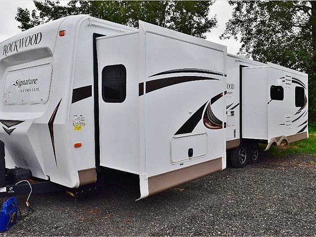 16 Forest River Rockwood Signature Ultra Lite