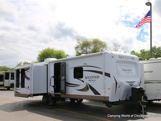 2016 Forest River Rockwood Signature Ultra Lite Photo