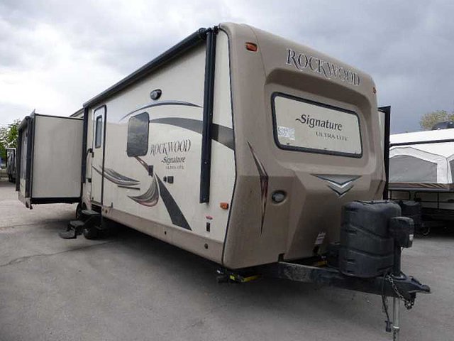 16 Forest River Rockwood Signature Ultra Lite