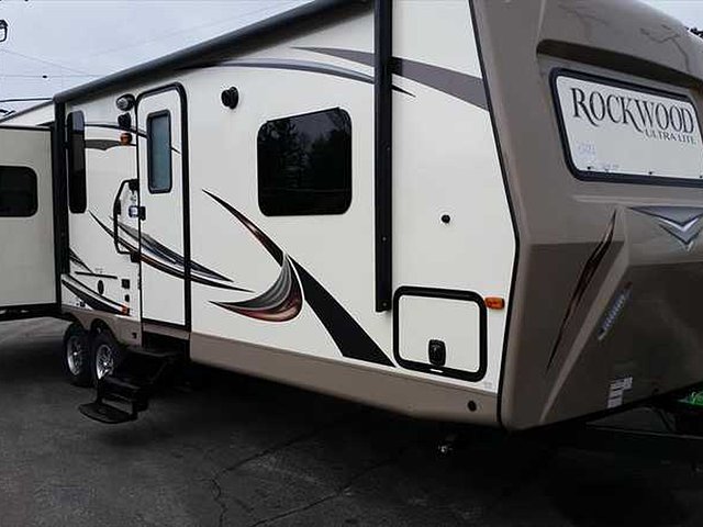 16 Forest River Rockwood Ultra Lite