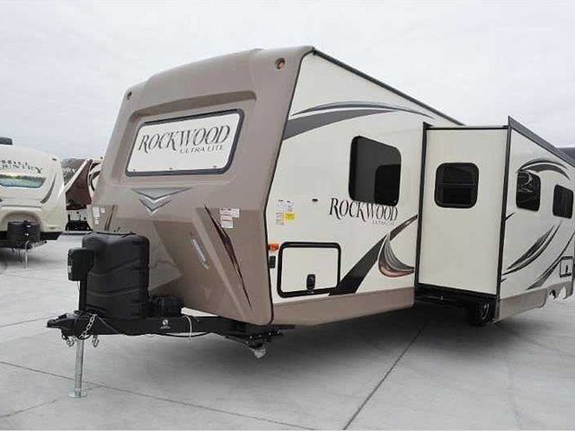 2015 Forest River Rockwood Ultra Lite Photo