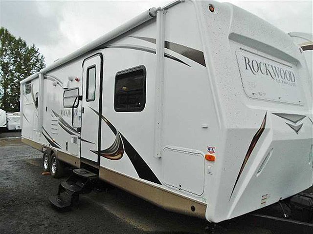 2016 Forest River Rockwood Ultra Lite Photo