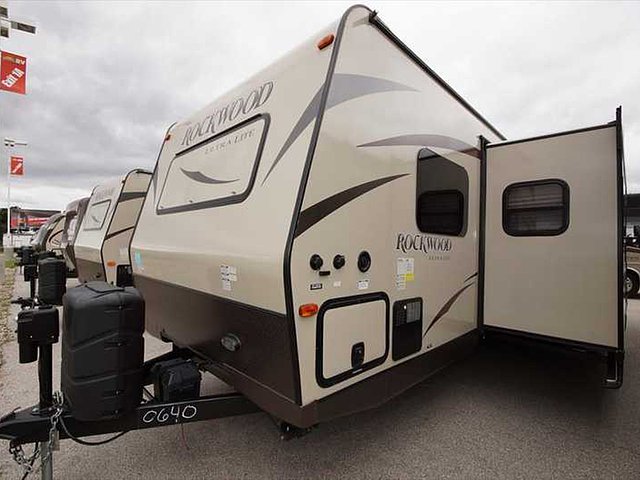 2014 Forest River Rockwood Ultra Lite Photo