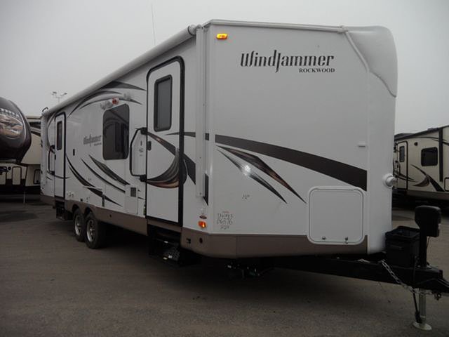 2015 Forest River Rockwood Windjammer Photo