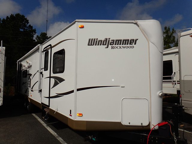 13 Forest River Rockwood Windjammer