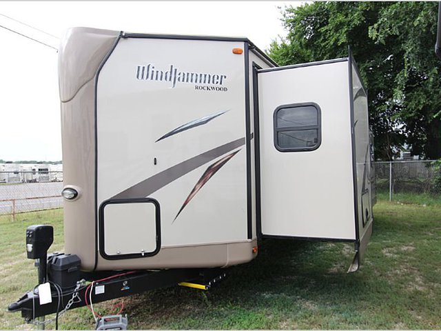 2015 Forest River Rockwood Windjammer Photo