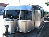 2008 Airstream Classic Limited Photo #3
