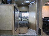 2015 Airstream Flying Cloud Photo #11