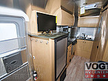 2015 Airstream Flying Cloud Photo #7