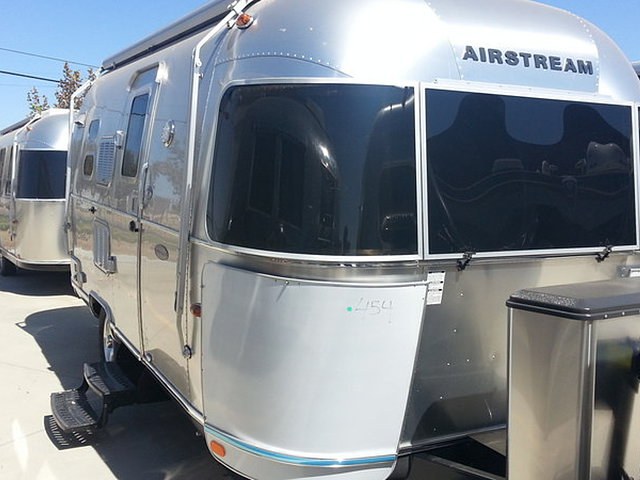 15 Airstream Bambi