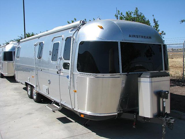 2008 Airstream Classic Limited Photo
