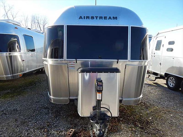 2015 Airstream Flying Cloud Photo