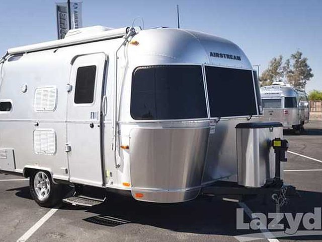 2015 Airstream Flying Cloud Photo