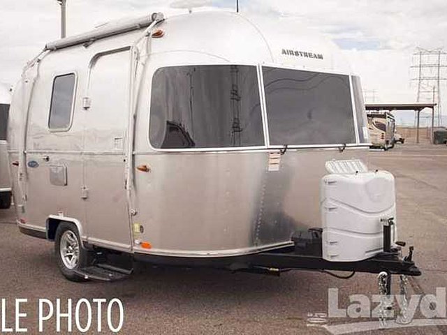 16 Airstream Flying Cloud