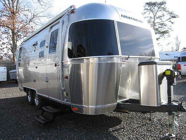 2015 Airstream Flying Cloud Photo