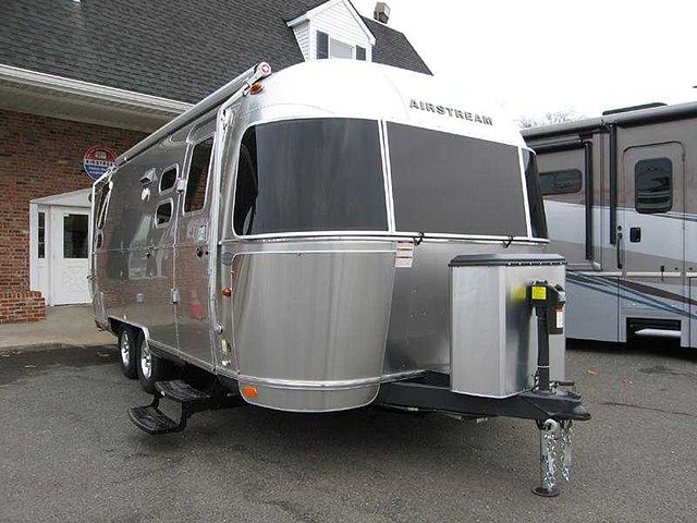 2015 Airstream Flying Cloud Photo