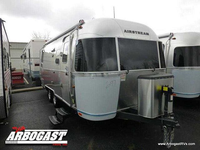 2015 Airstream Flying Cloud Photo