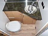2014 Airstream Flying Cloud Photo #18