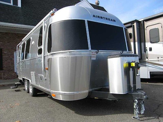 2015 Airstream Flying Cloud Photo