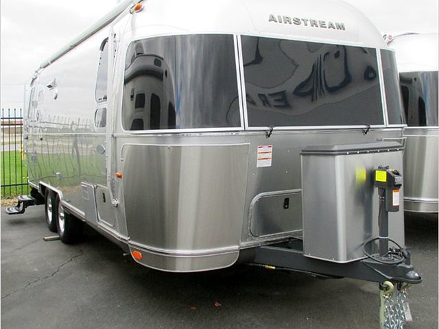 2015 Airstream Flying Cloud Photo