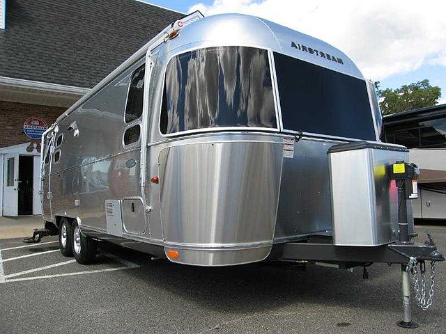 2015 Airstream Flying Cloud Photo