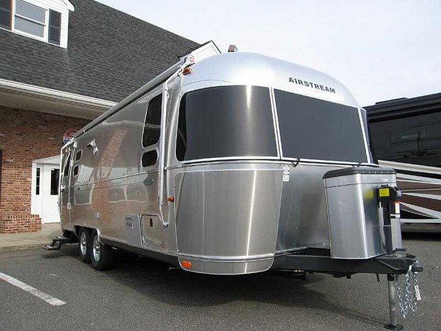 2015 Airstream Flying Cloud Photo