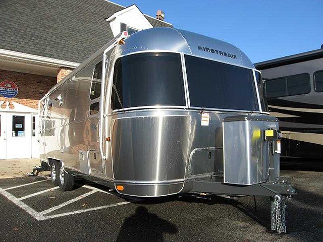 2015 Airstream Flying Cloud Photo