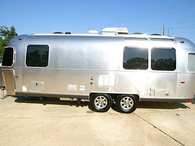 2015 Airstream Flying Cloud Photo