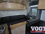 2015 Airstream Flying Cloud Photo #7