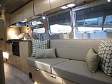 2015 Airstream Flying Cloud Photo #13