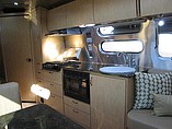 2015 Airstream Flying Cloud Photo #17