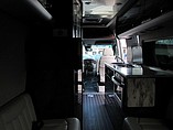 2015 Airstream International Photo #6