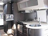 2015 Airstream International Photo #9