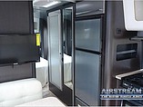 2012 Airstream International Photo #26