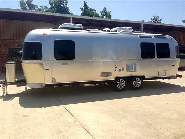 2015 Airstream Flying Cloud Photo