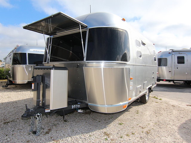 2015 Airstream Flying Cloud Photo