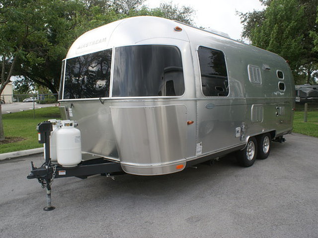 2014 Airstream Flying Cloud Photo