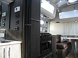 2015 Airstream International Signature Photo #16