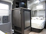 2015 Airstream International Signature Photo #9