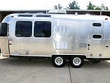 2015 Airstream International Signature Photo #4