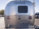 2015 Airstream International Signature Photo #6
