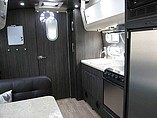 2015 Airstream International Signature Photo #14