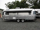 2015 Airstream International Signature Photo #28